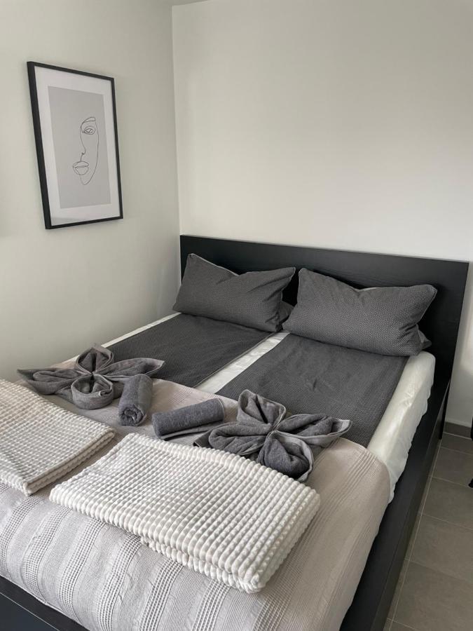 הנובר Komfortables Apartment In Der Naehe Der Messe מראה חיצוני תמונה